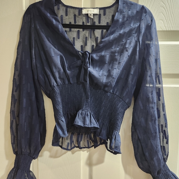 Blouse - Picture 2 of 3